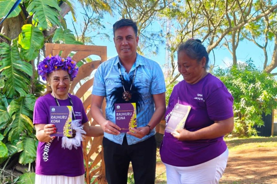 Con el lanzamiento del libro Rauhuru Kona de la Academia de la Lengua, se realizó la celebración del Día Mundial del Libro y del Derecho de Autor.